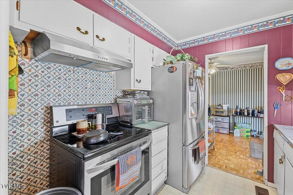 Photo #15: 2405 Melborne Drive