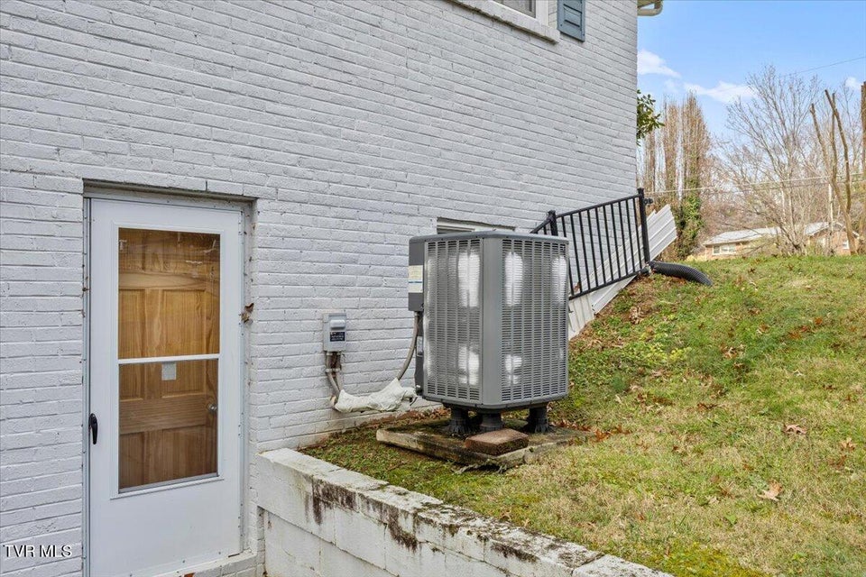 Photo #29: 2405 Melborne Drive