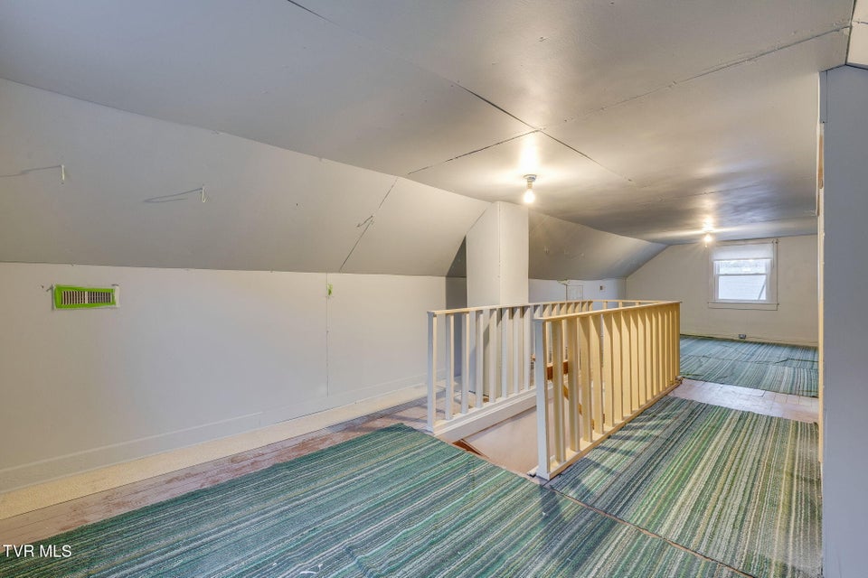 Photo #21: 1524 Fairview Avenue