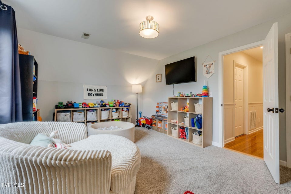 Photo #35: 4021 Lakota Place