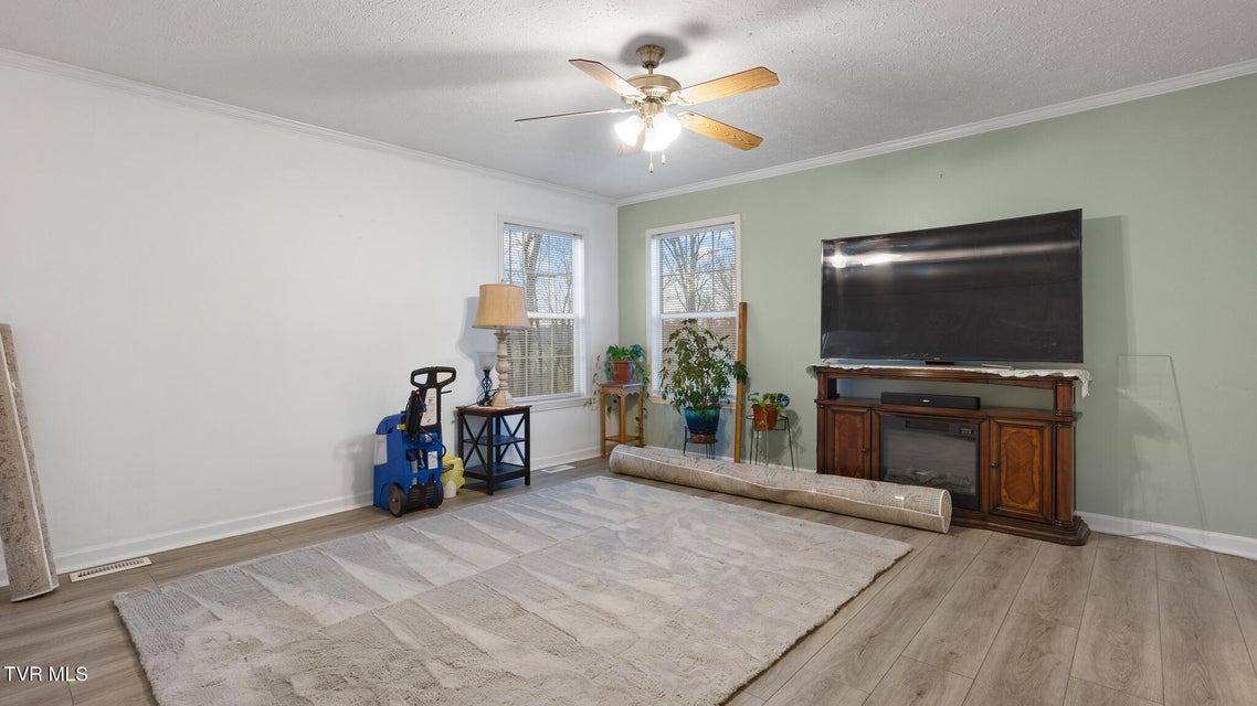 Photo #25: 350 Davy Crockett Road