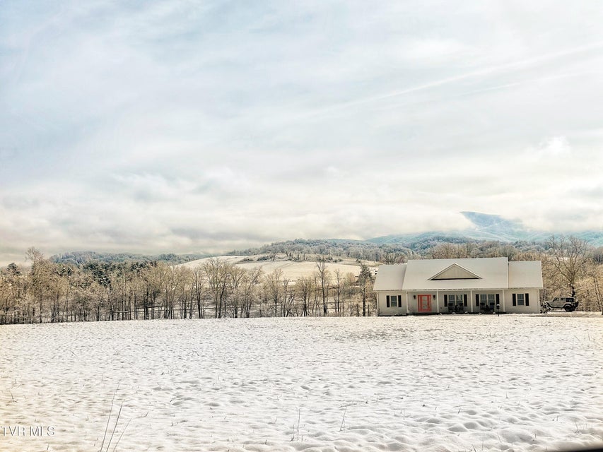 Photo #2: 182 St Johns Way