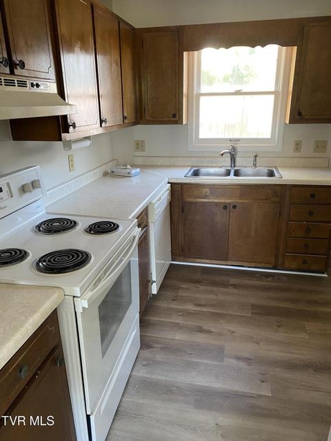 Photo #6: 4204 Carroll Creek Road