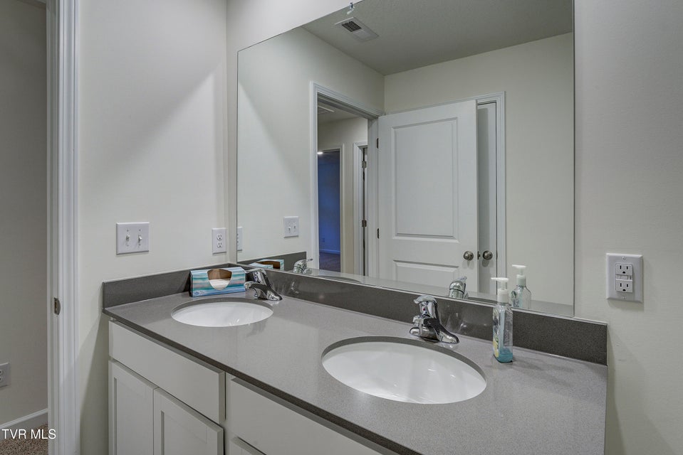 Photo #47: 2472 Bridgeforth Crossing