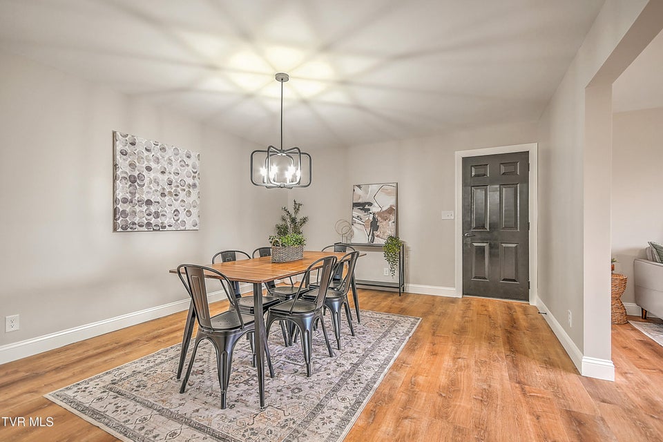 Photo #15: 405 Meadow Lane