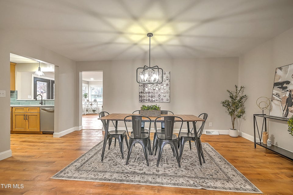 Photo #16: 405 Meadow Lane