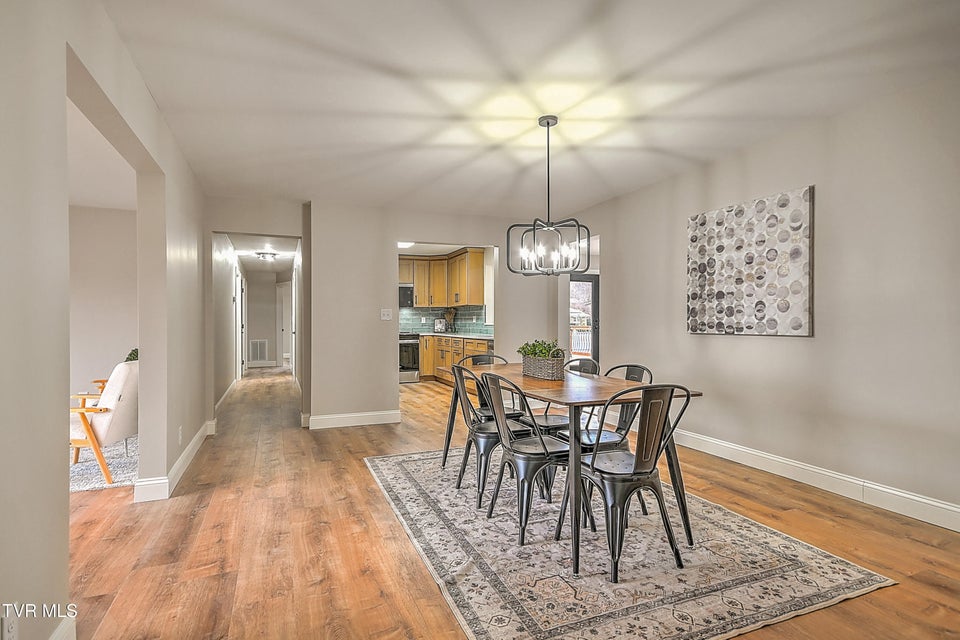 Photo #17: 405 Meadow Lane