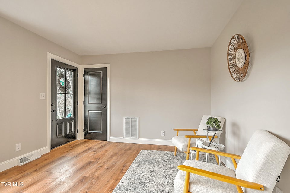 Photo #21: 405 Meadow Lane