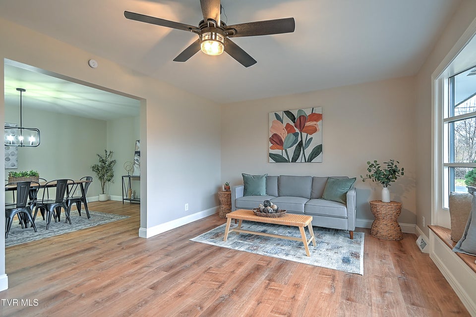 Photo #23: 405 Meadow Lane