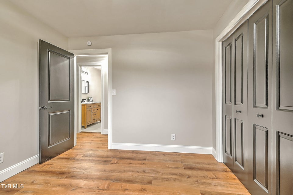 Photo #26: 405 Meadow Lane