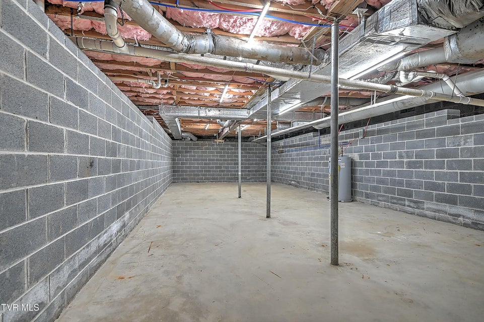 Photo #43: 405 Meadow Lane