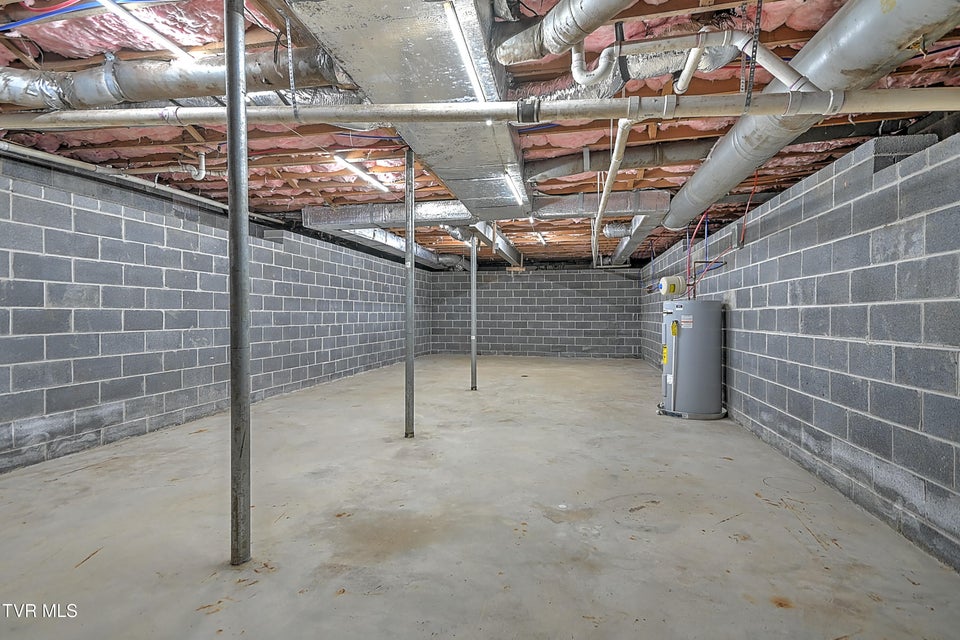 Photo #44: 405 Meadow Lane