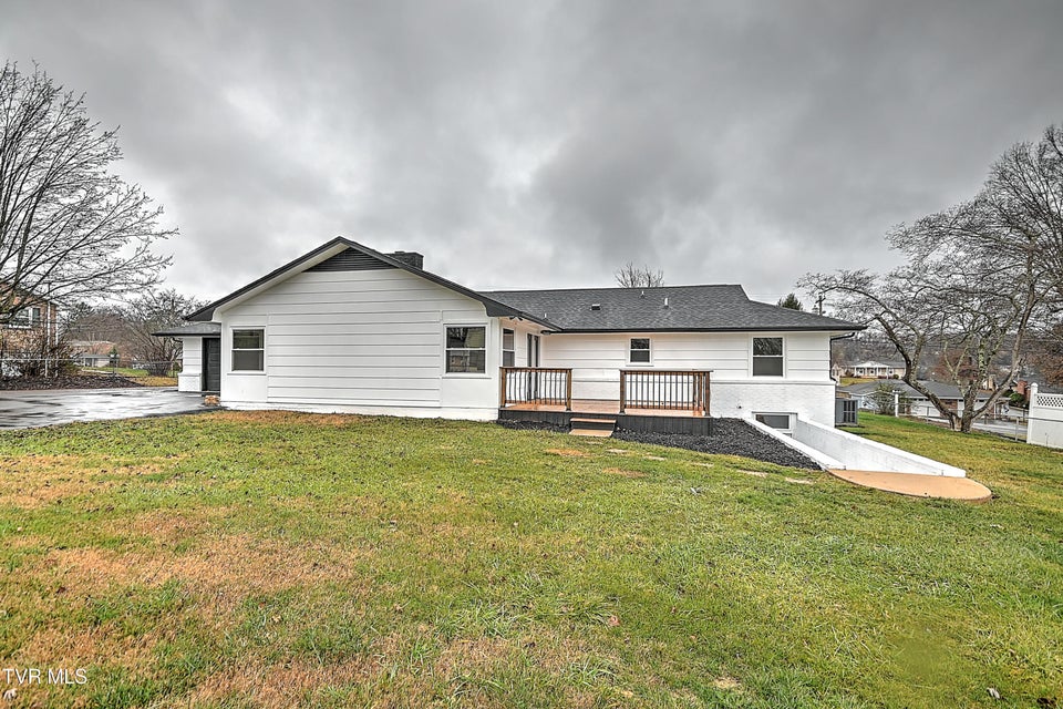 Photo #48: 405 Meadow Lane