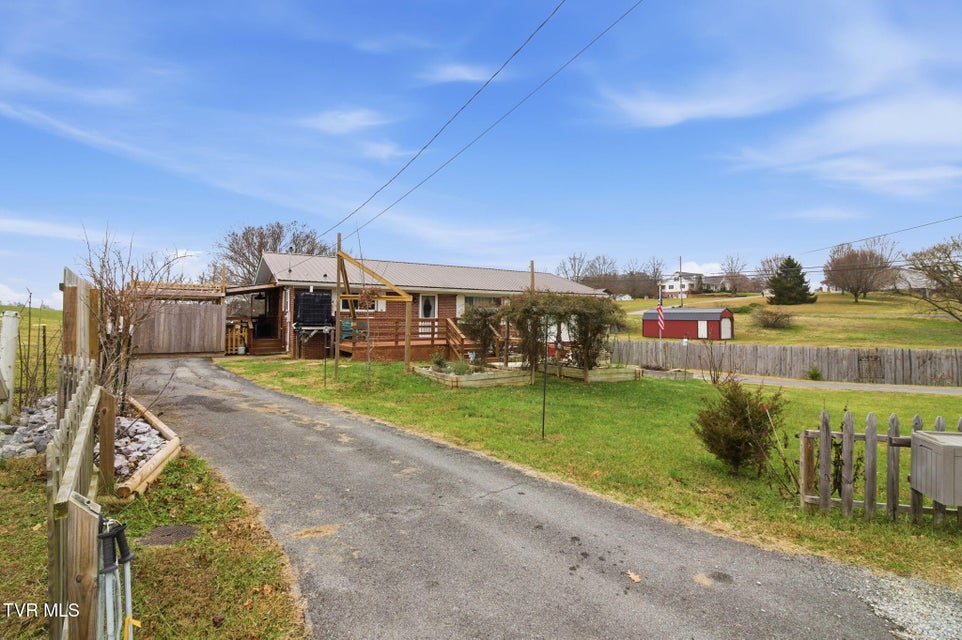 Photo #2: 30 Deerfoot Lane