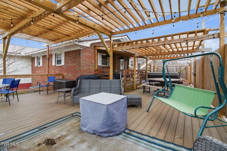 Photo #35: 30 Deerfoot Lane