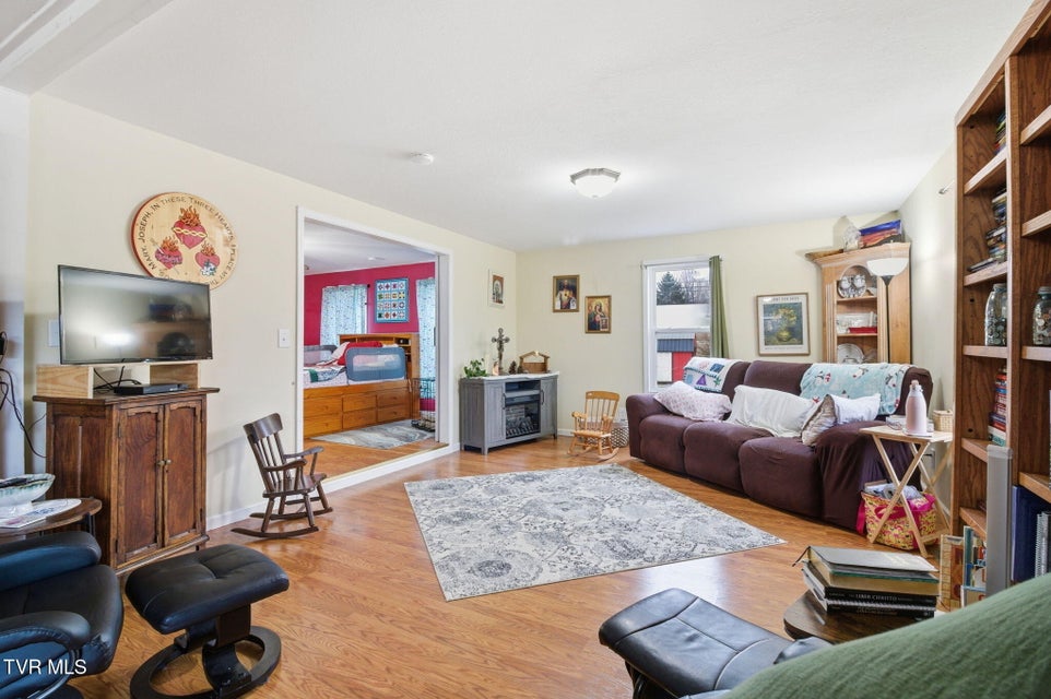 Photo #8: 30 Deerfoot Lane