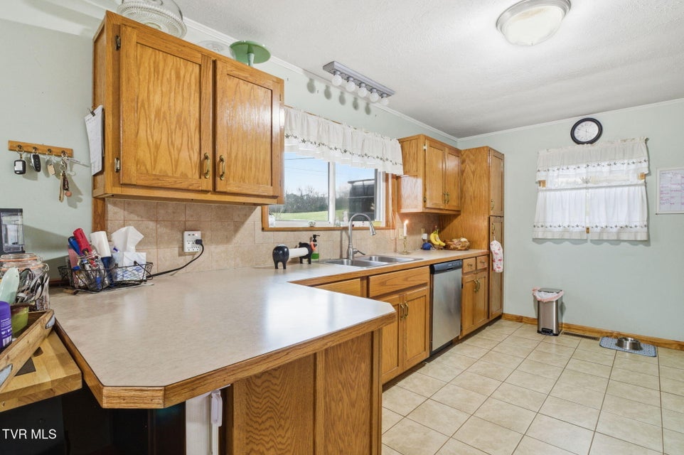 Photo #12: 30 Deerfoot Lane