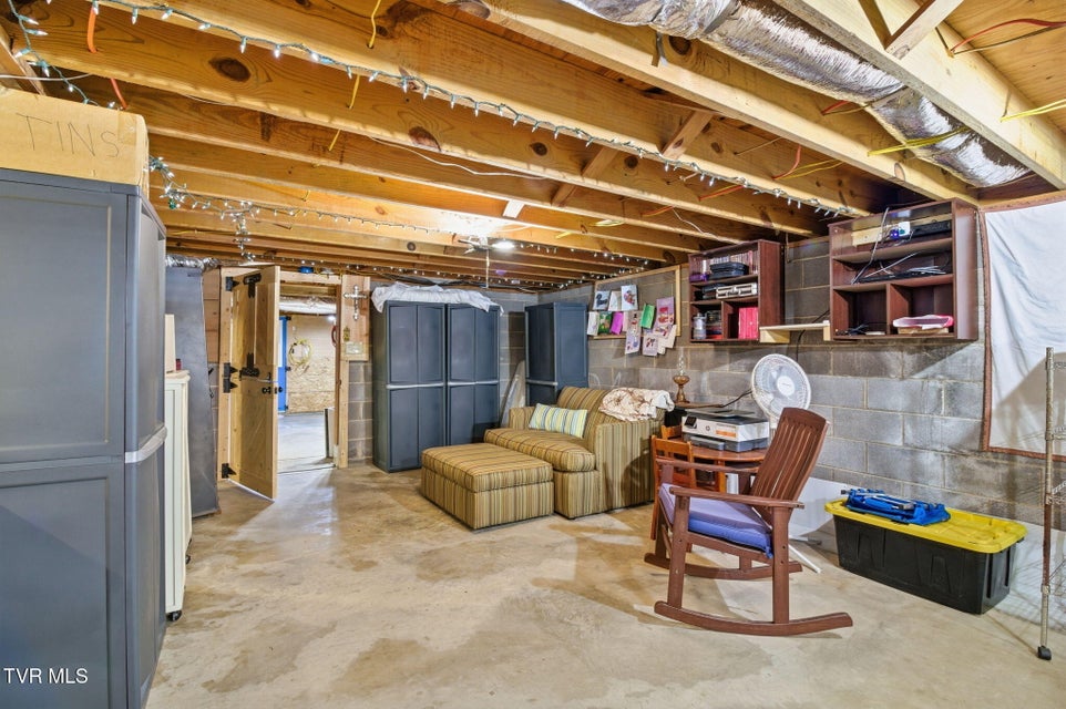 Photo #30: 30 Deerfoot Lane