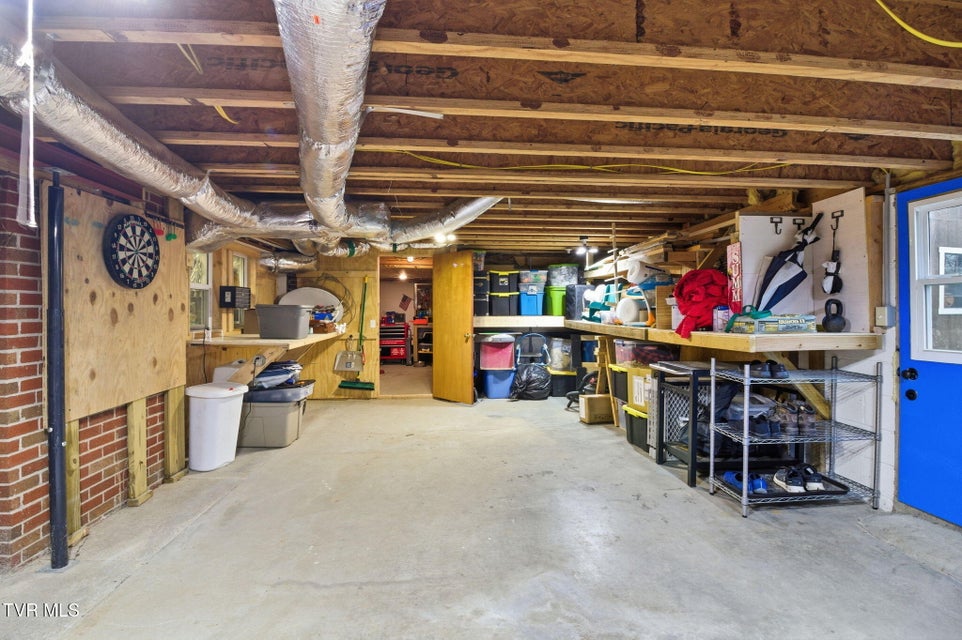 Photo #31: 30 Deerfoot Lane