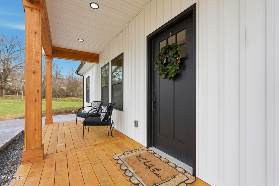 Photo #5: 417 Elbert Way