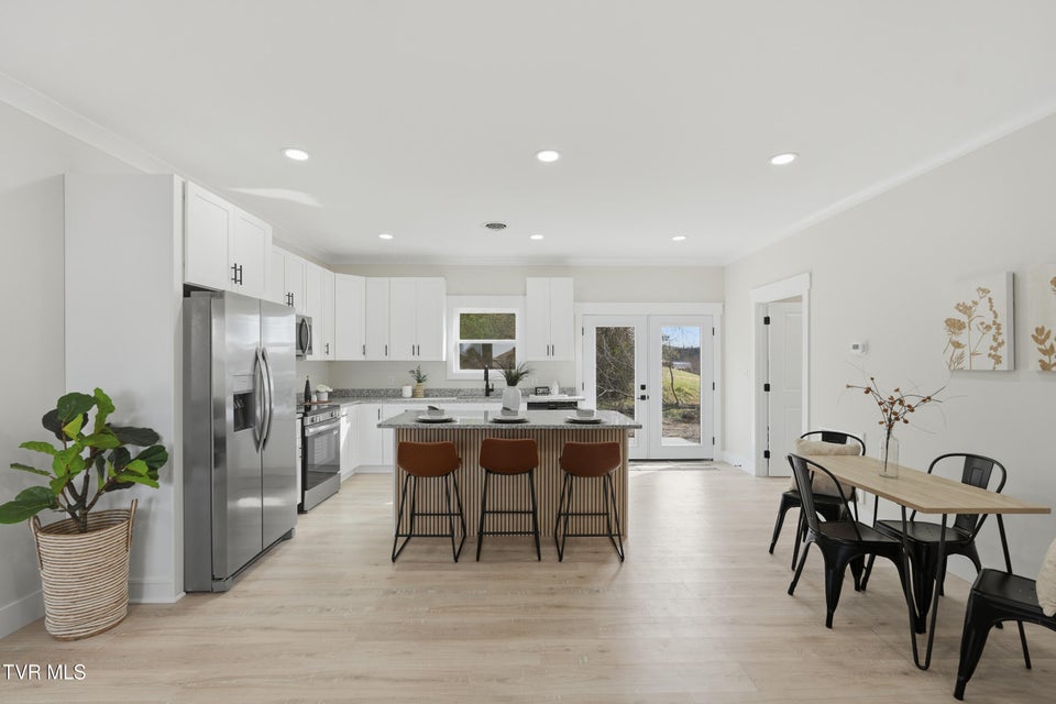 Photo #12: 417 Elbert Way