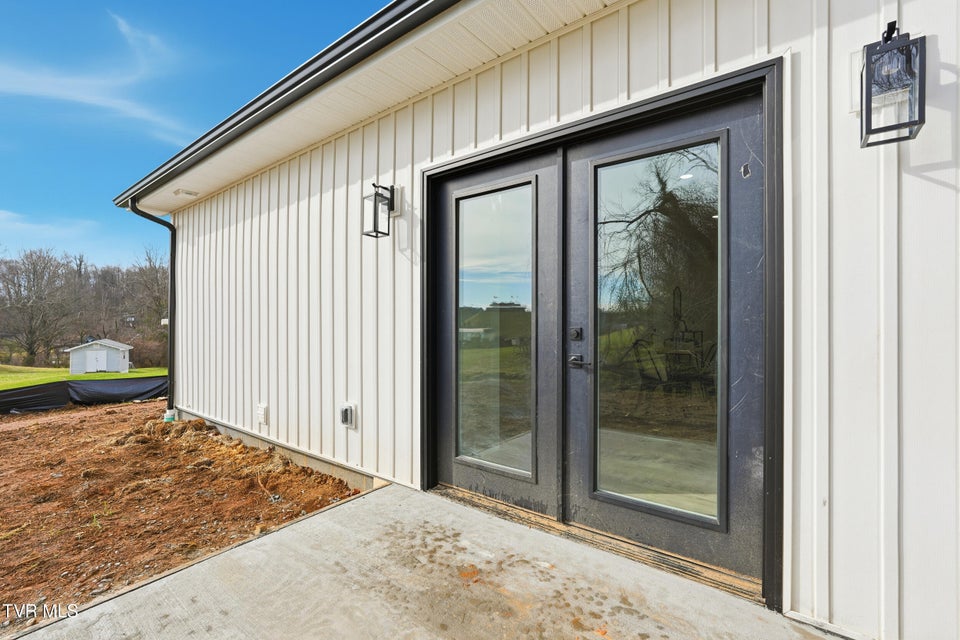 Photo #30: 417 Elbert Way