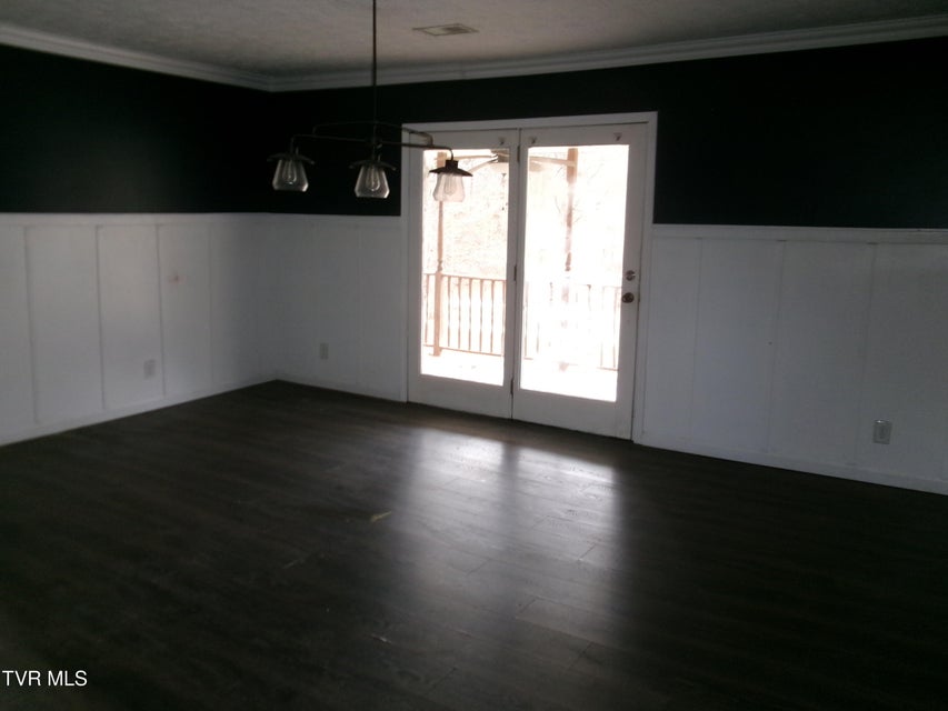 Photo #12: 107 Ripley Street