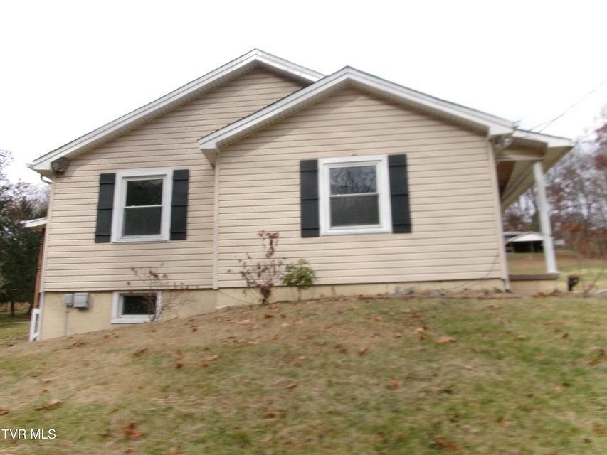 Photo #3: 107 Ripley Street