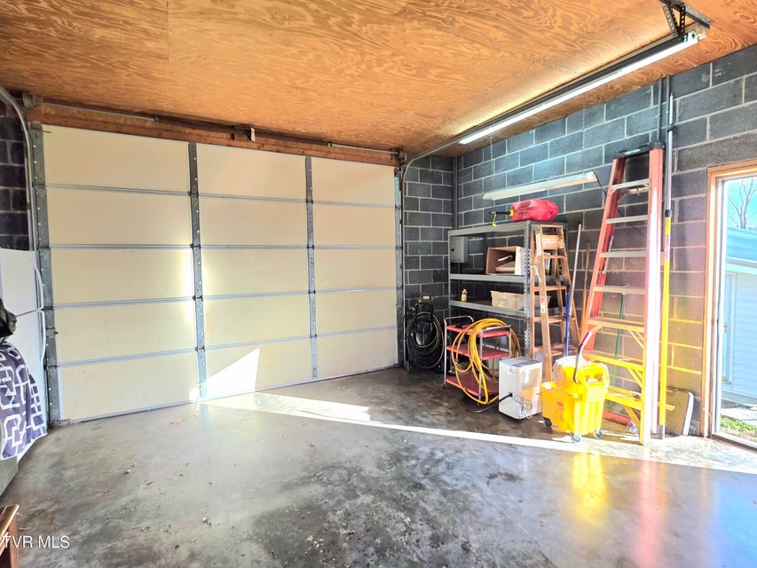 Photo #28: 213 Front Street