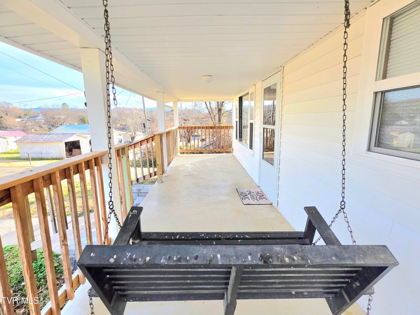 Photo #4: 213 Front Street