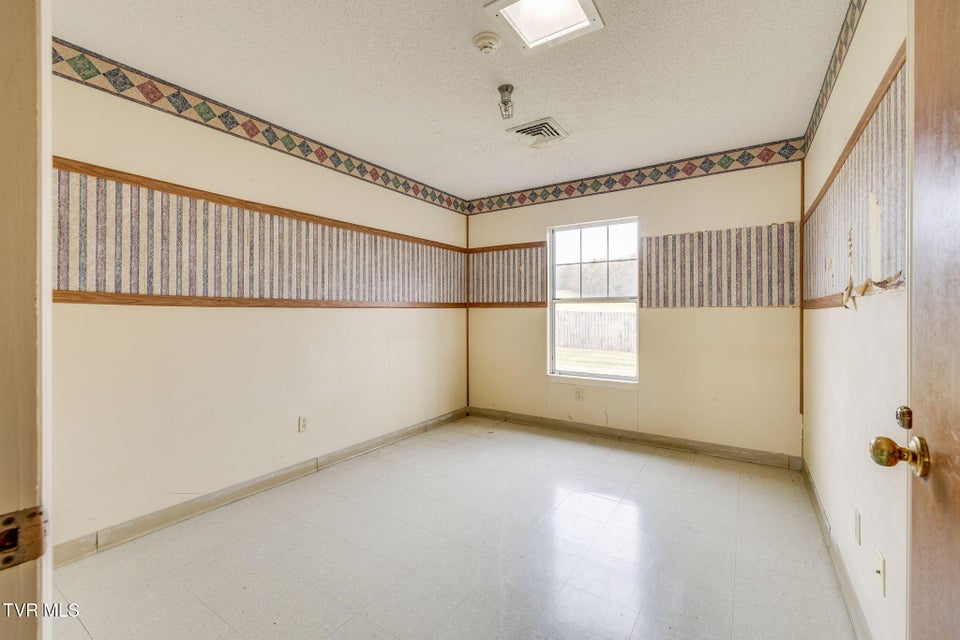 Photo #22: 1540 Highway 70 Bypass