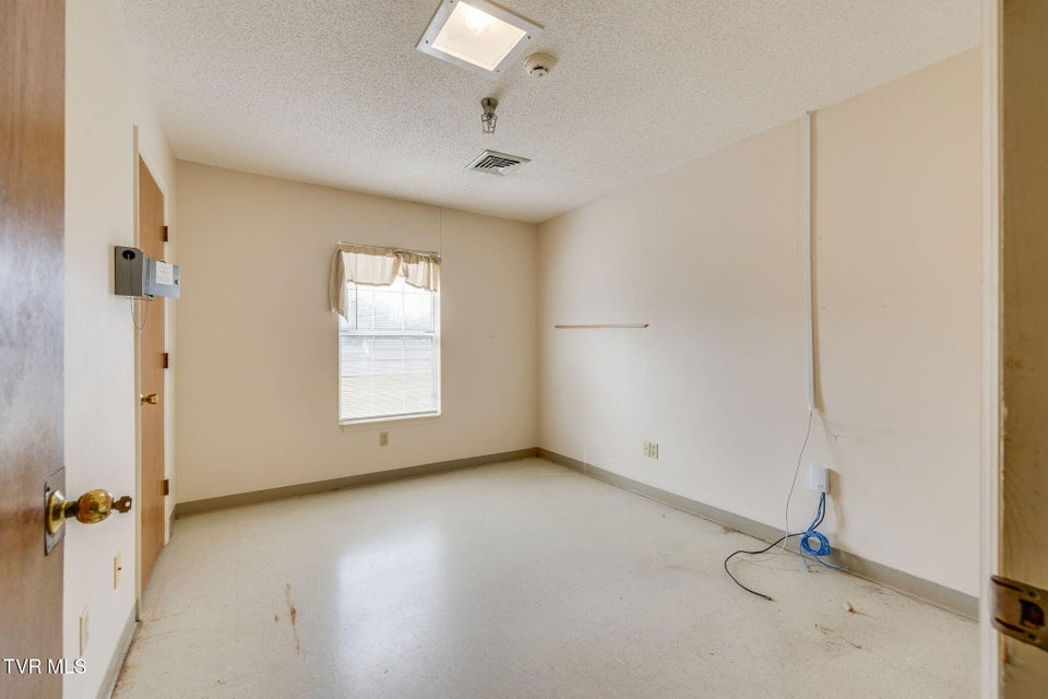 Photo #26: 1540 Highway 70 Bypass