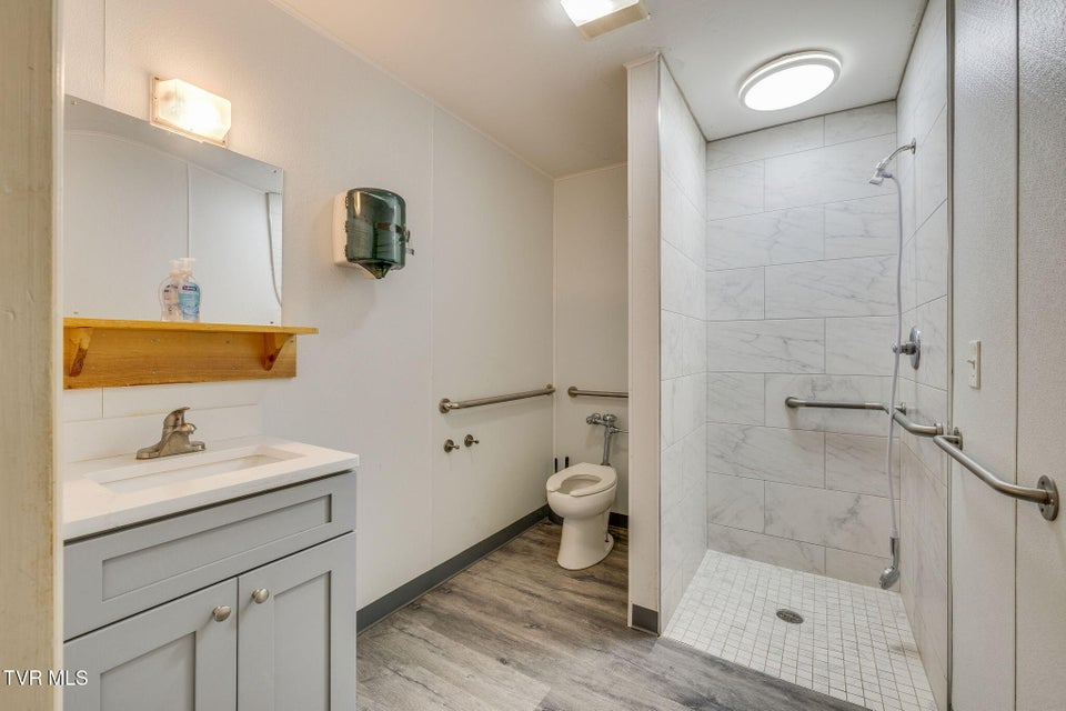 Photo #28: 1540 Highway 70 Bypass