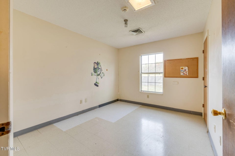 Photo #31: 1540 Highway 70 Bypass