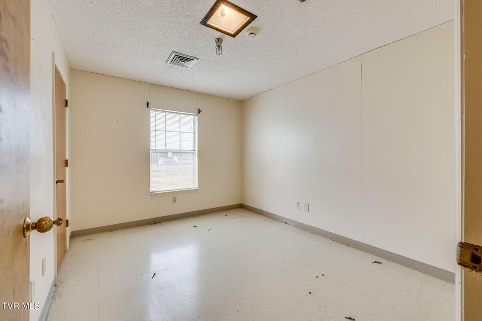 Photo #33: 1540 Highway 70 Bypass