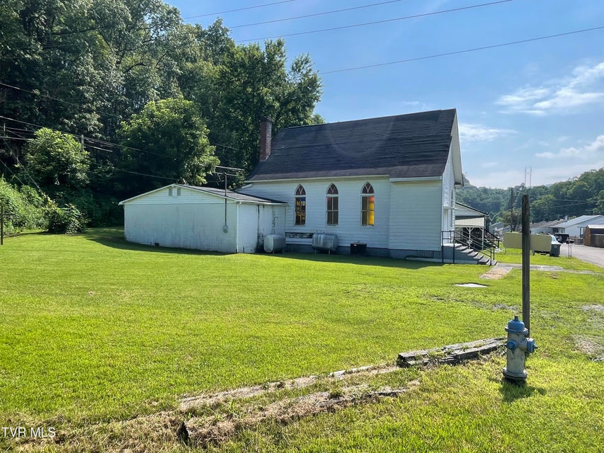 Photo #28: 817 Oakdale Street