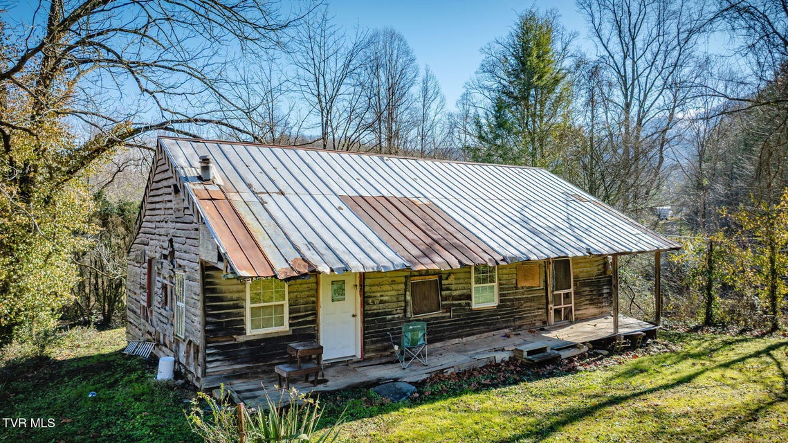 Photo #4: 4035 Lindsey Gap Road
