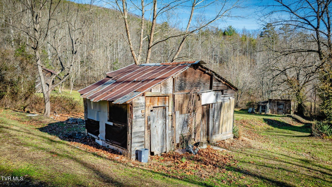 Photo #6: 4035 Lindsey Gap Road