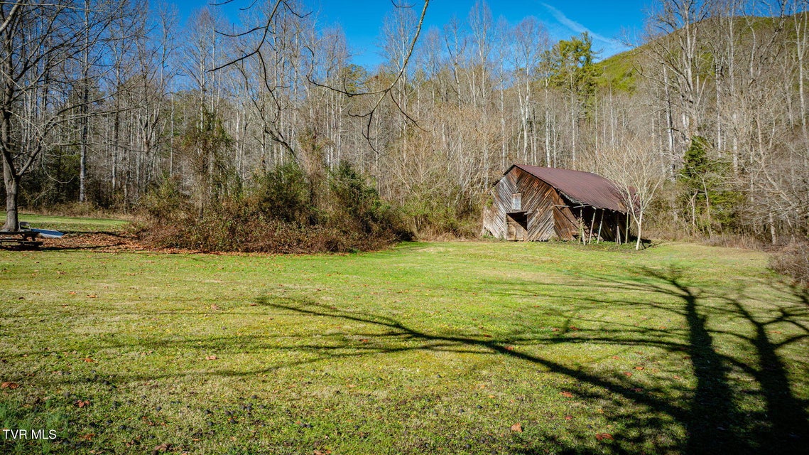Photo #9: 4035 Lindsey Gap Road