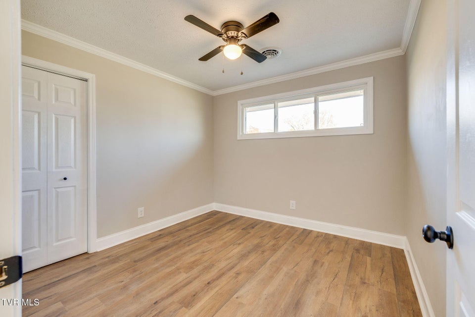 Photo #21: 128 Thompson Street