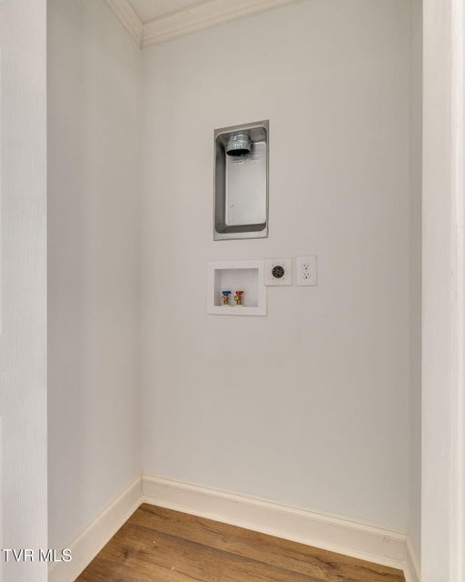 Photo #23: 128 Thompson Street