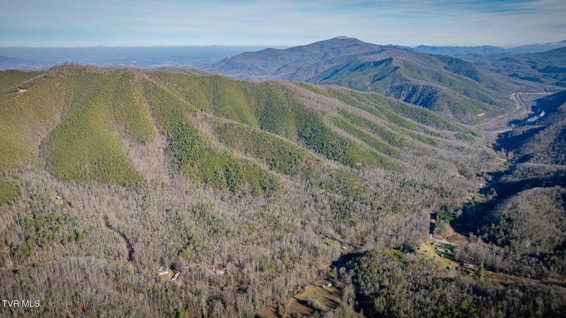 Photo #27: 4035 Lindsey Gap Road
