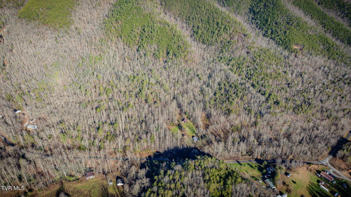 Photo #32: 4035 Lindsey Gap Road