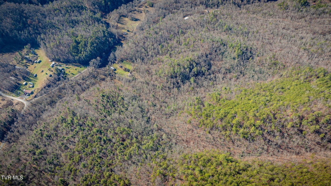 Photo #34: 4035 Lindsey Gap Road