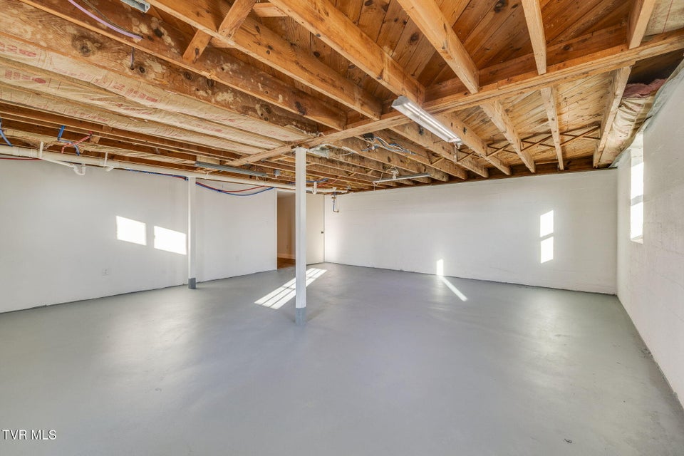 Photo #28: 128 Thompson Street