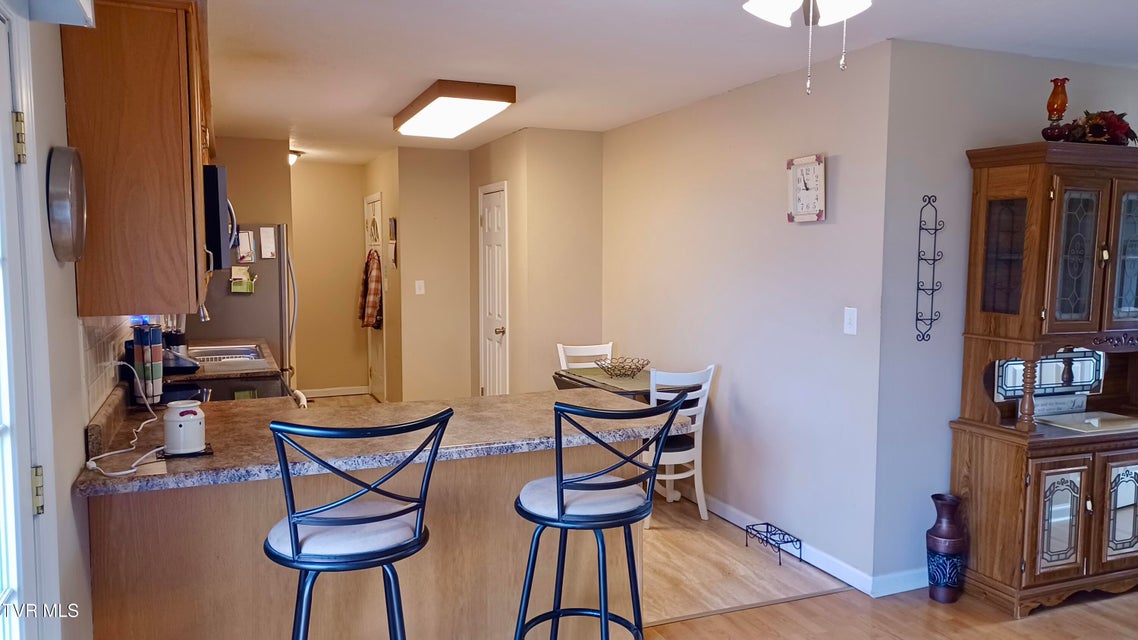 Photo #13: 212 Oak Place