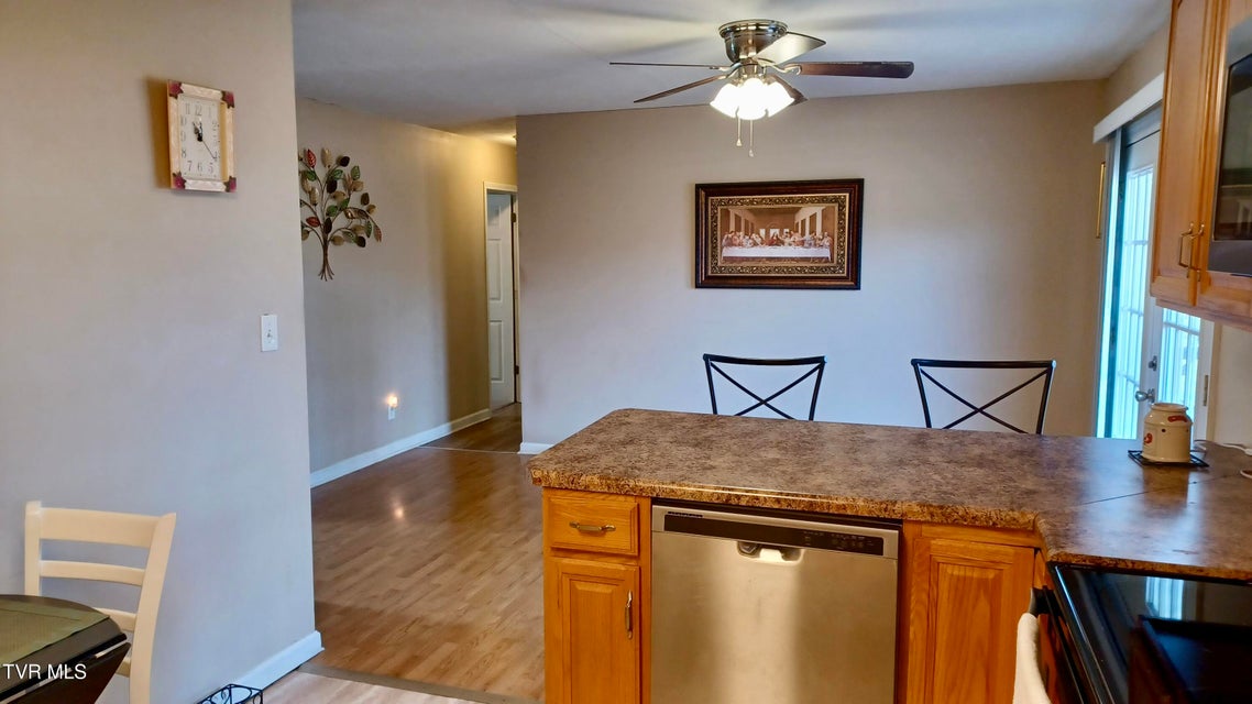 Photo #19: 212 Oak Place