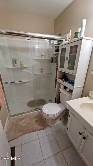 Photo #28: 212 Oak Place