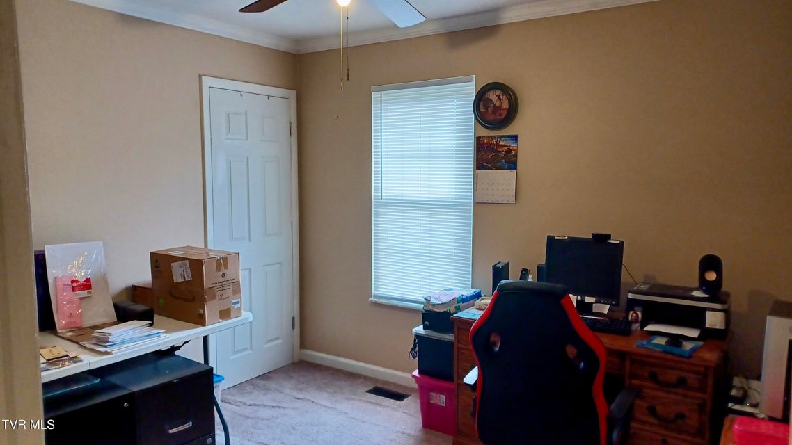 Photo #29: 212 Oak Place