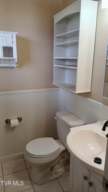 Photo #36: 212 Oak Place